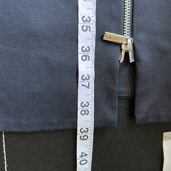 Lafayette 148 New York Carlina Dress Black Sleeveless Front Zip Sheath LBD Sz 6 - Picture 12 of 12